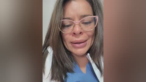 nathalia_28_ free recording from 2025-12-15 02:45:00