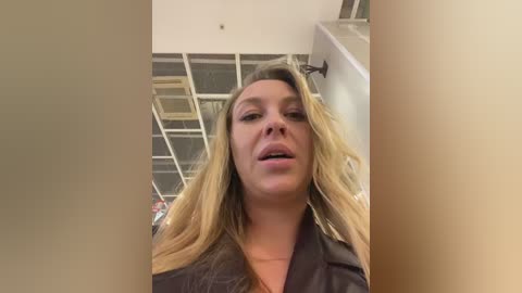 sweet___emily free recording from 2025-12-15 02:45:00