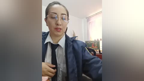 susy__06 free recording from 2025-12-17 00:01:00