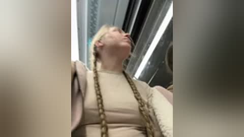 bambi_lu free recording from 2025-12-17 00:20:00