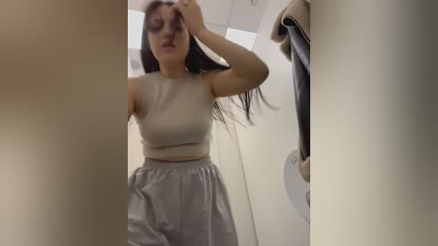 chloe__moon free recording from 2025-12-17 00:20:00