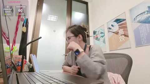 kkmm168 free recording from 2025-12-17 00:01:00