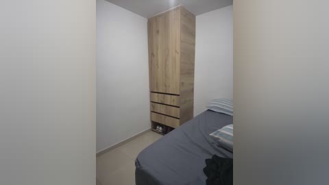 licky_lu free recording from 2025-12-17 02:25:00