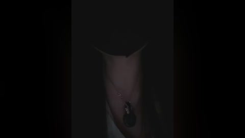 lucky_cat88 free recording from 2025-12-17 00:01:00