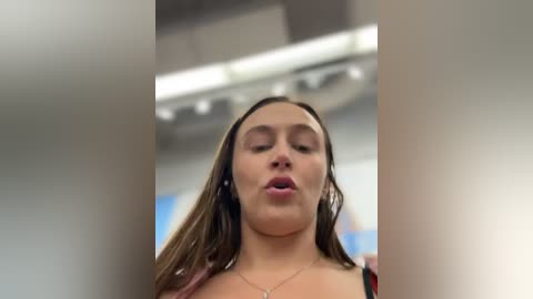 lunagirl13 free recording from 2025-12-18 00:13:00