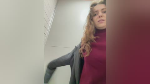 mariid free recording from 2025-12-17 00:01:00