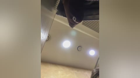 ttixmila free recording from 2025-12-17 00:01:00