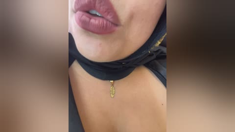 zahra_jalid free recording from 2025-12-17 02:25:00