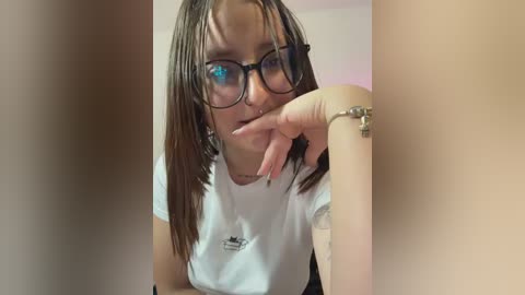 megan_lu2 free recording from 2025-12-18 01:28:00