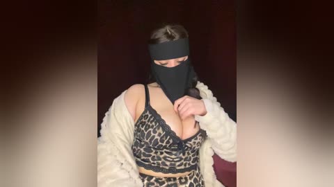 roovaan_xx free recording from 2025-12-18 00:00:00