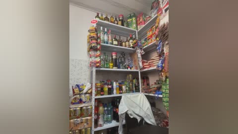 sara_fun free recording from 2025-12-18 00:00:00