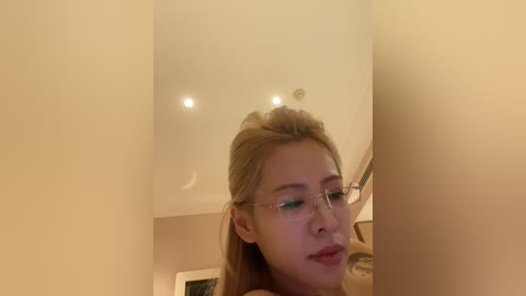 sunflower_77 free recording from 2025-12-18 00:00:00