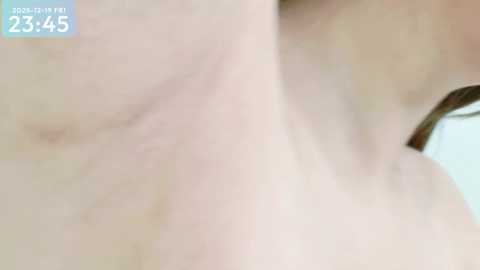 _shinon_ free recording from 2025-12-19 00:03:00