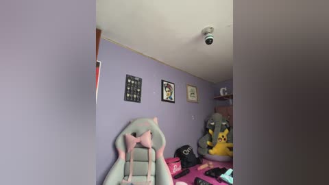 charlotte_stevenss_ free recording from 2025-12-19 00:11:00