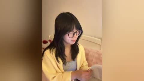 ella_a9 free recording from 2025-12-19 00:11:00