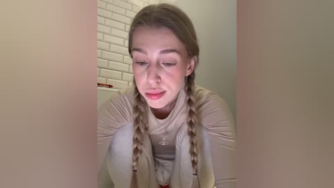 kira_mia free recording from 2025-12-19 00:11:00