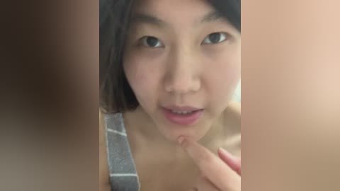 mmmooo808 free recording from 2025-12-19 00:03:00