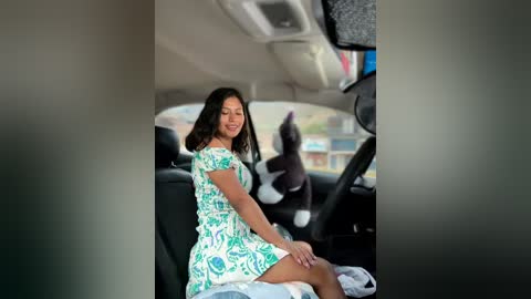 sexi_noemi free recording from 2025-12-19 00:03:00