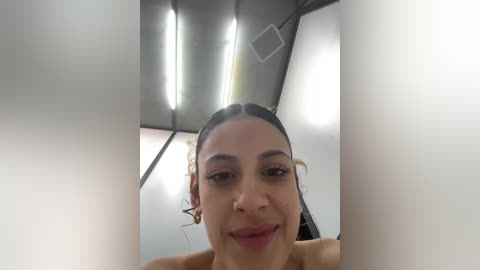 alana15 free recording from 2025-12-20 00:21:00