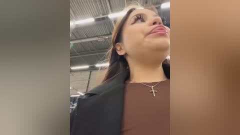 chloe__moon free recording from 2025-12-20 00:07:00