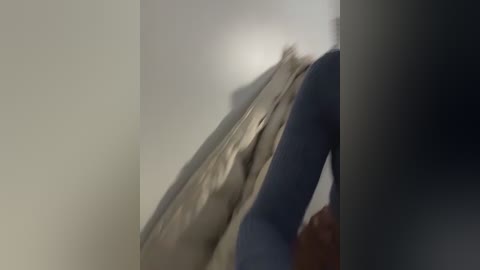 dina_tease free recording from 2025-12-20 00:02:00