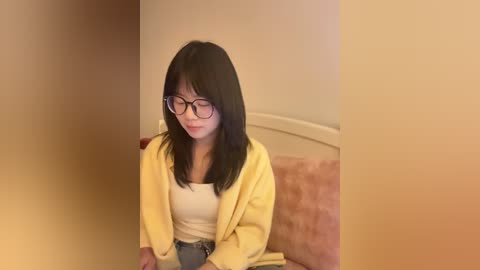 ella_a9 free recording from 2025-12-20 00:07:00