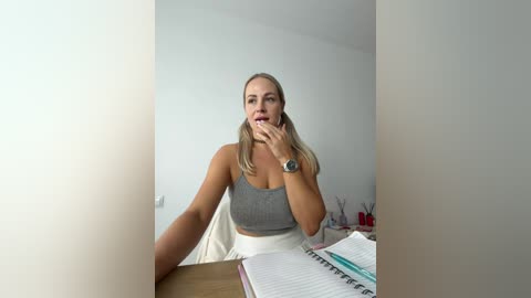 streetdoll free recording from 2025-12-20 00:02:00