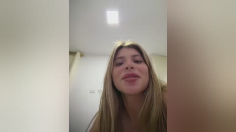 _alicee_1 free recording from 2025-12-21 00:13:00