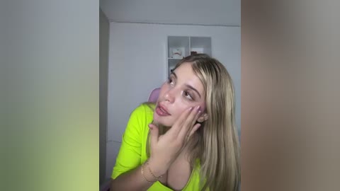 _alicee_1 free recording from 2025-12-21 00:13:00