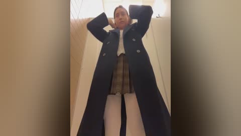 holly_play free recording from 2025-12-21 00:02:00