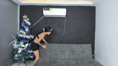 little_dolls11 free recording from 2025-12-21 00:02:00