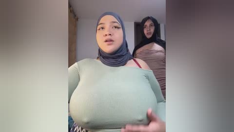 sweetmuslim01 free recording from 2025-12-21 00:13:00