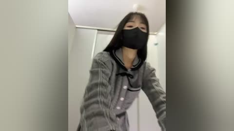 xiao_lin free recording from 2025-12-21 00:02:00