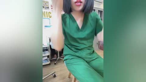 clinic_sexy free recording from 2025-12-22 00:31:00