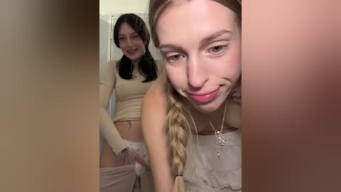 kira_mia free recording from 2025-12-22 00:05:00