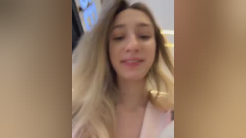 lia__love free recording from 2025-12-22 00:05:00