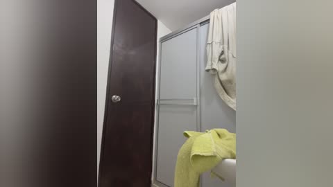 miia_moonn free recording from 2025-12-22 00:05:00