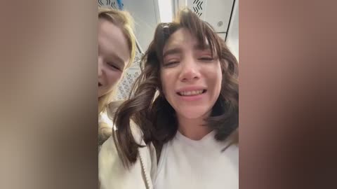 ballerinacappuccino_ free recording from 2025-12-23 00:05:00