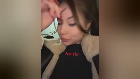 chloe__moon free recording from 2025-12-23 04:11:00