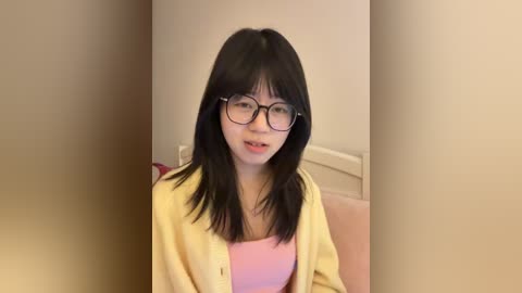 ella_a9 free recording from 2025-12-23 00:42:00