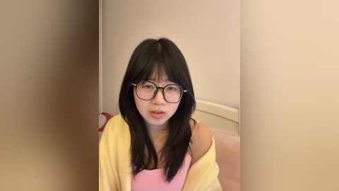 ella_a9 free recording from 2025-12-23 00:42:00