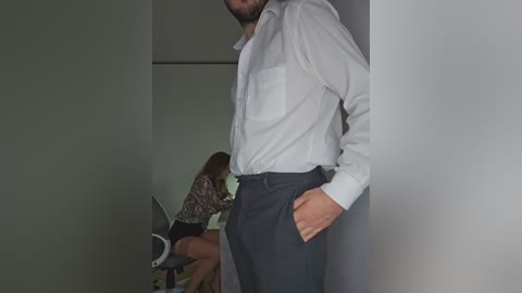 lovebackground free recording from 2025-12-23 00:05:00