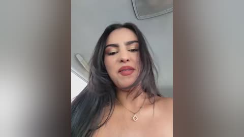 maddy_rouse_ free recording from 2025-12-23 00:43:00