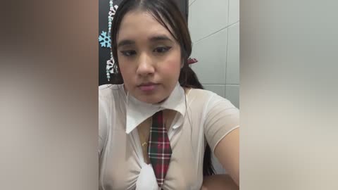 melyescobar free recording from 2025-12-23 00:05:00