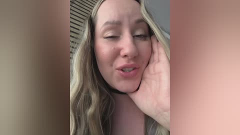 mona_plus free recording from 2025-12-23 00:05:00