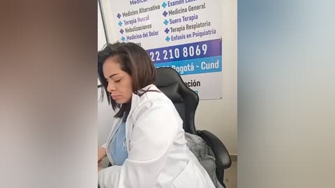 nathalia_28_ free recording from 2025-12-23 04:11:00