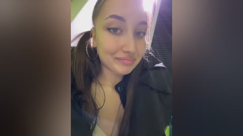 velvetvixeni free recording from 2025-12-23 00:42:00