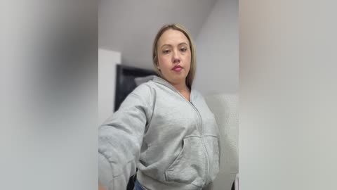 violeta_25_ free recording from 2025-12-24 00:33:00