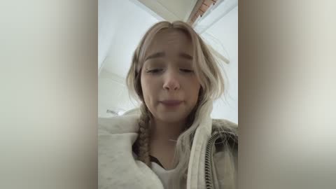 _teenytiny_ free recording from 2025-12-24 03:02:00