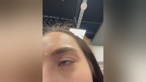 holly_play free recording from 2025-12-24 03:02:00